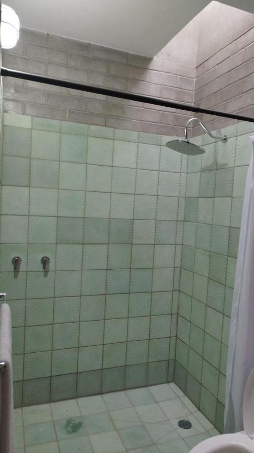 Hab Sencilla En Casa Pera *